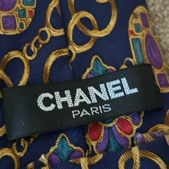 CHANEL Blue and Gold Patterned Tie - Picture 5 of 11